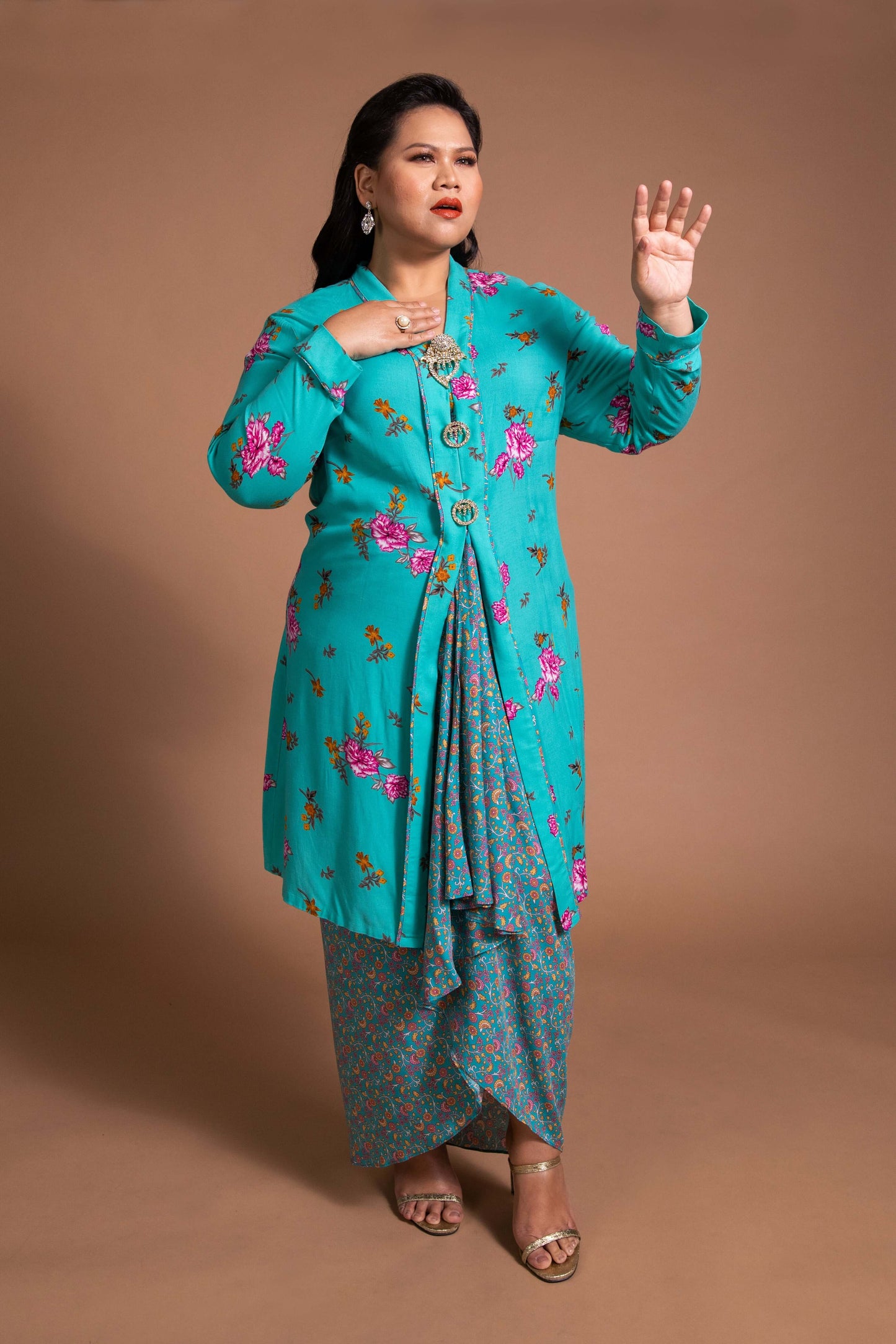 Mei Hua Kebaya