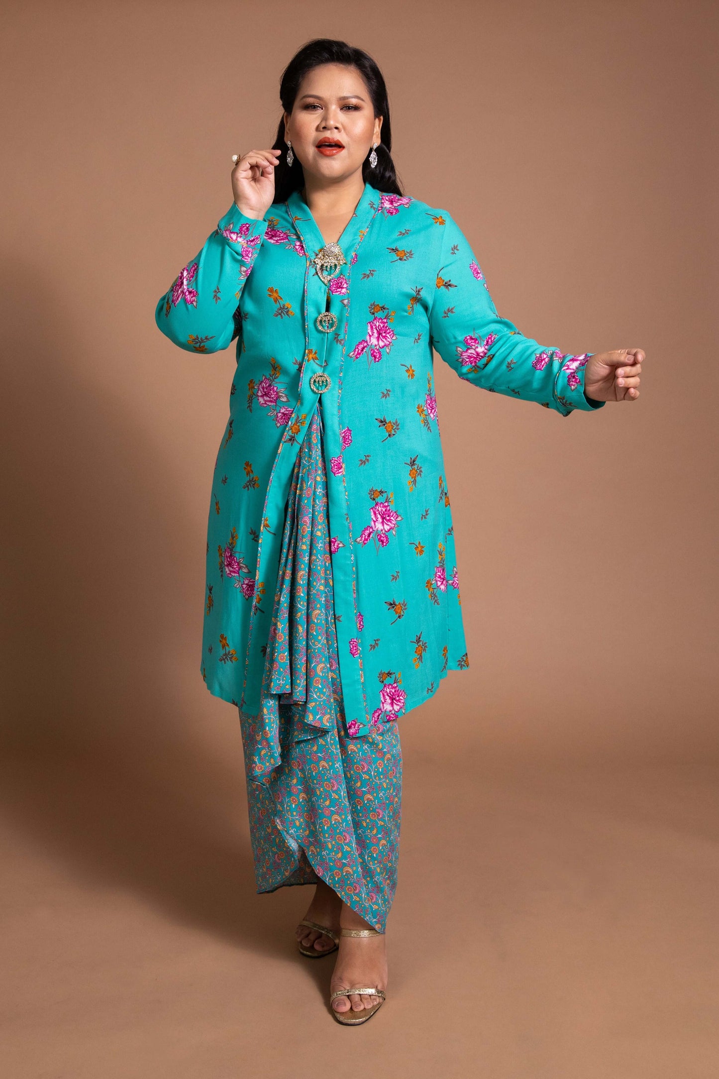 Mei Hua Kebaya
