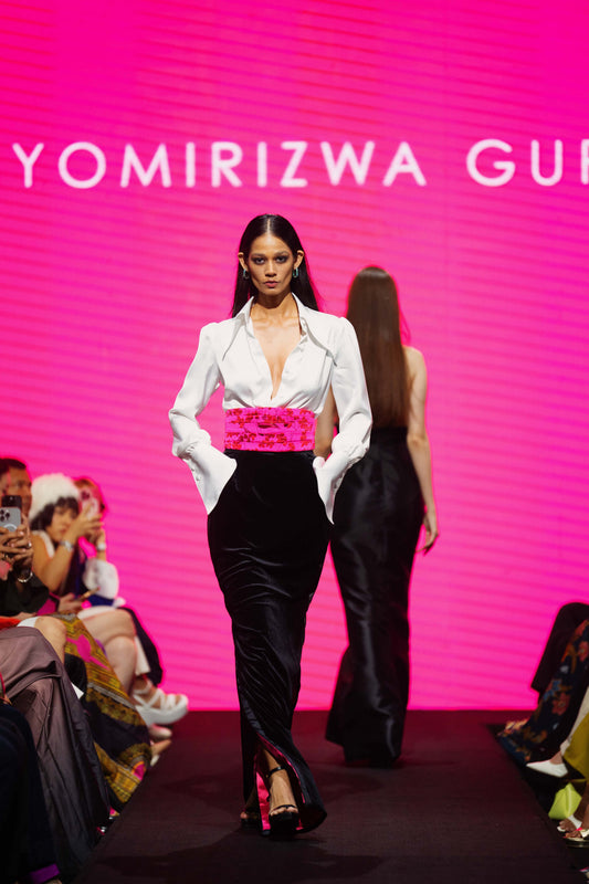 SHIRT & TUXEDO SKIRT & CUMMERBAND